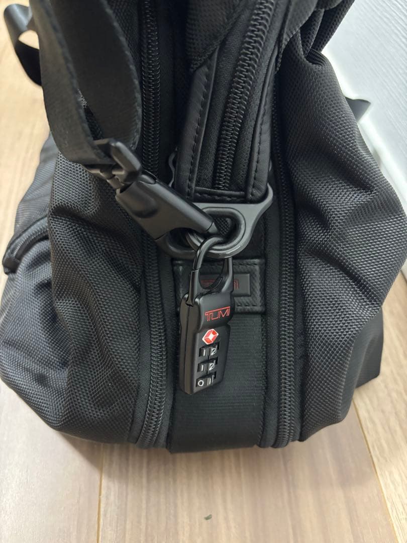 TUMI ALPHA2 ダブルエクスパンショントラベルサッチェル 22159D2
