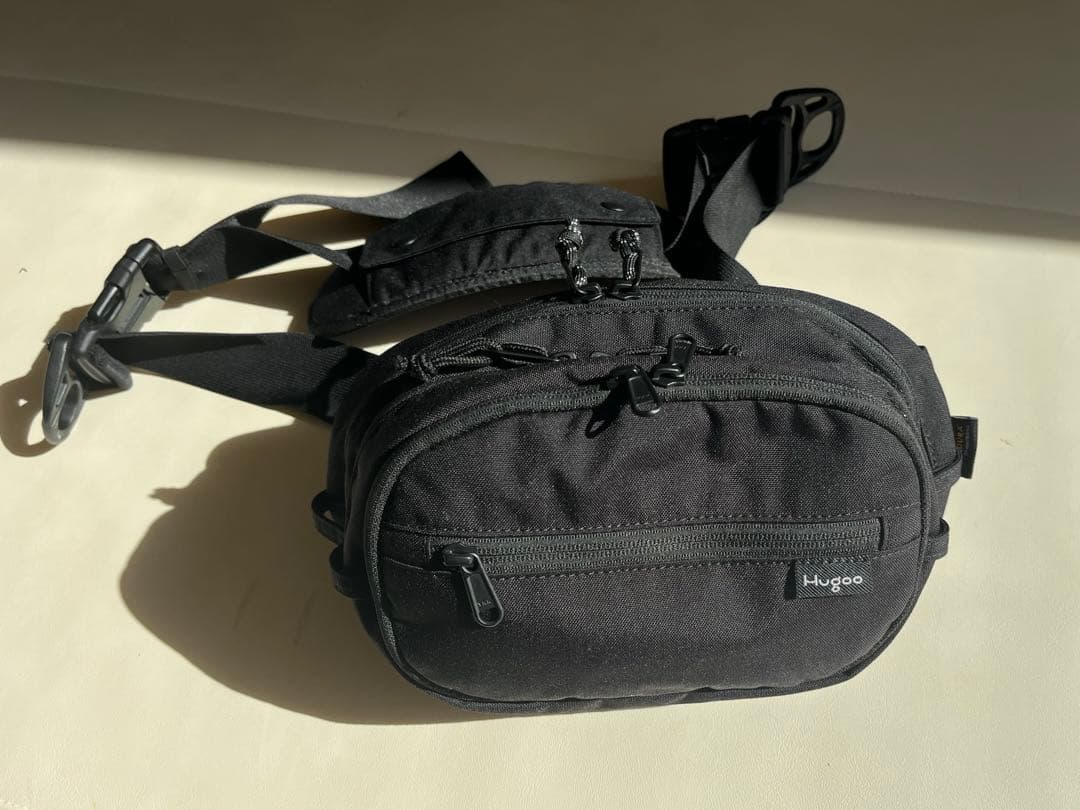 hugoo ブラック ヒップシート