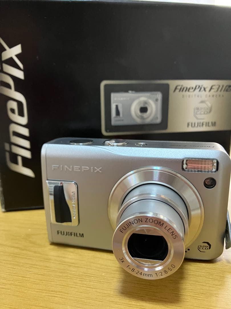 FUJIFILM FinePix F31fd コンパクトデジタルカメラ