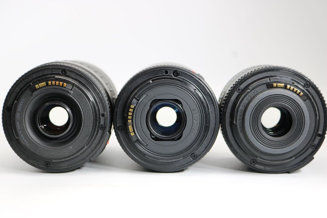 ボディ新品級 【Canon EOS Kiss X10 トリプルレンズセット】