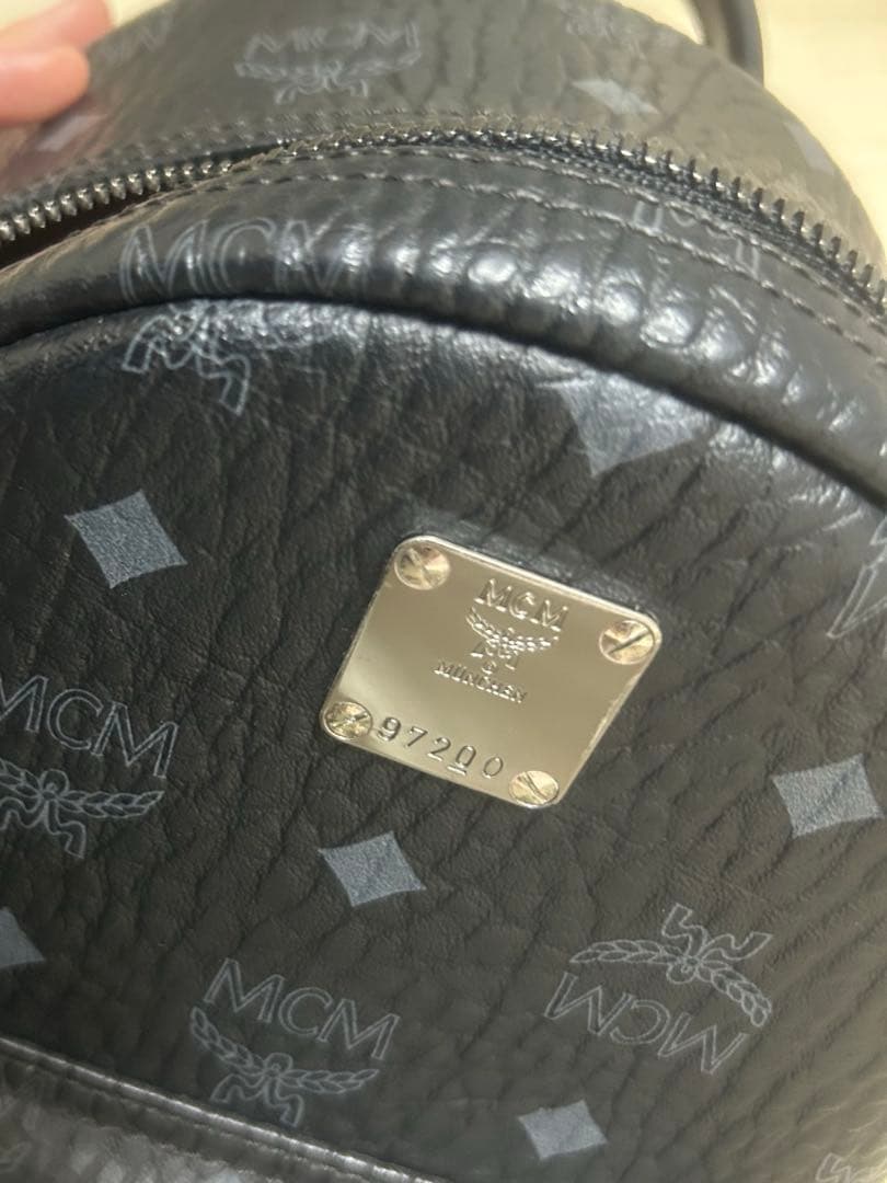 MCM スタッズ リュック 黒 mini