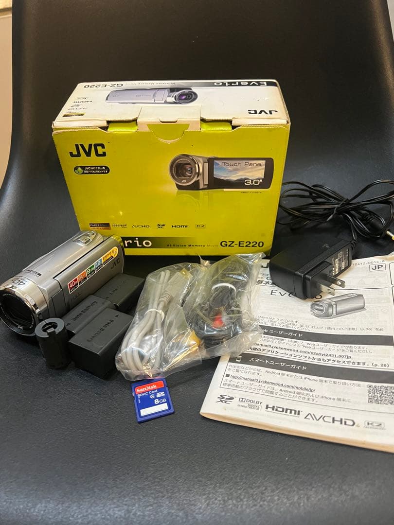 GZ-E220 JVC Everio ハイビジョンメモリームービー　カメラ
