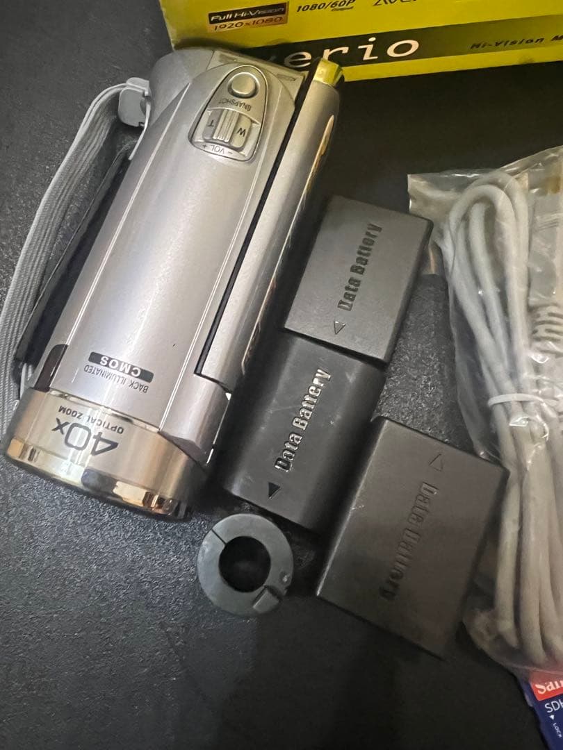 GZ-E220 JVC Everio ハイビジョンメモリームービー　カメラ