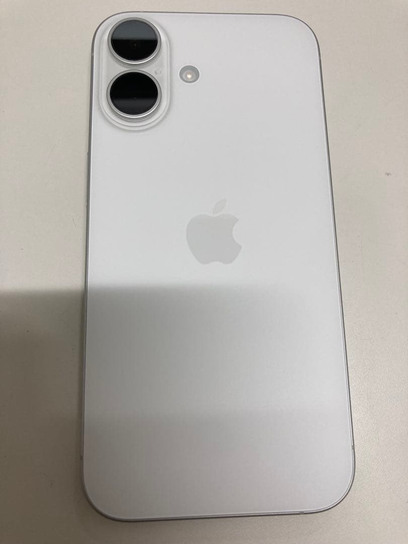 iPhone 16 128GB ホワイト　SIMフリー　K1824