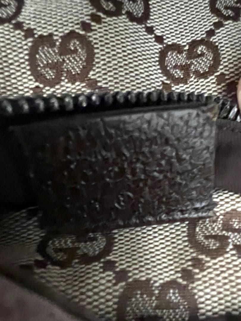 ハク様　グッチ GG柄 ボディバッグ ショルダーバッグ 斜めがけ