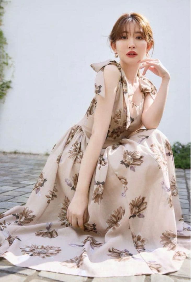 Her lip to♡Sunflower-Printed Midi Dress