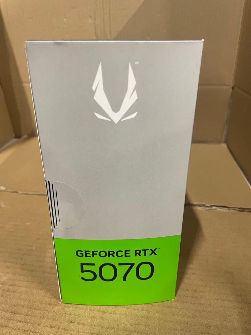 ZOTAC GAMING GeForce RTX 5070 グラフィックスボード