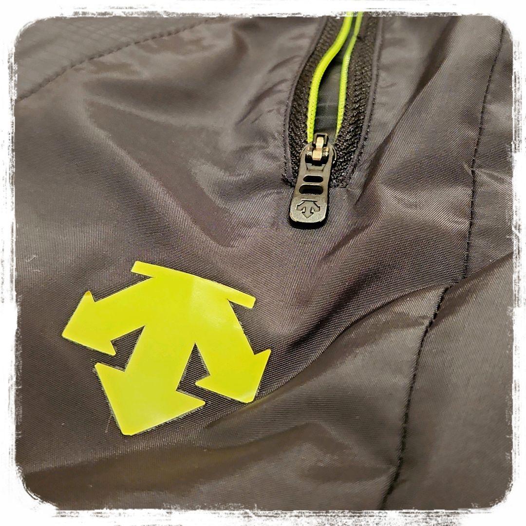 極美品✨️　セットアップ　ウインドブレーカー　DESCENTE　ジャージ