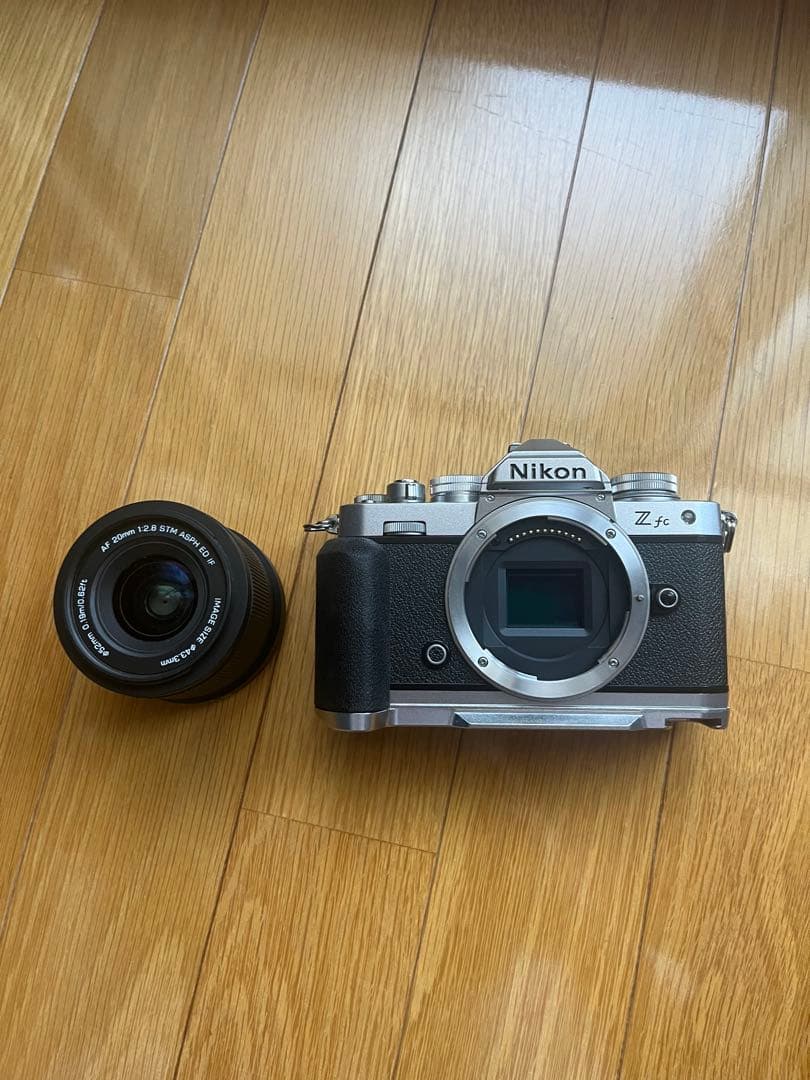 Nikon Zfc レンズとグリップ付き(美品)