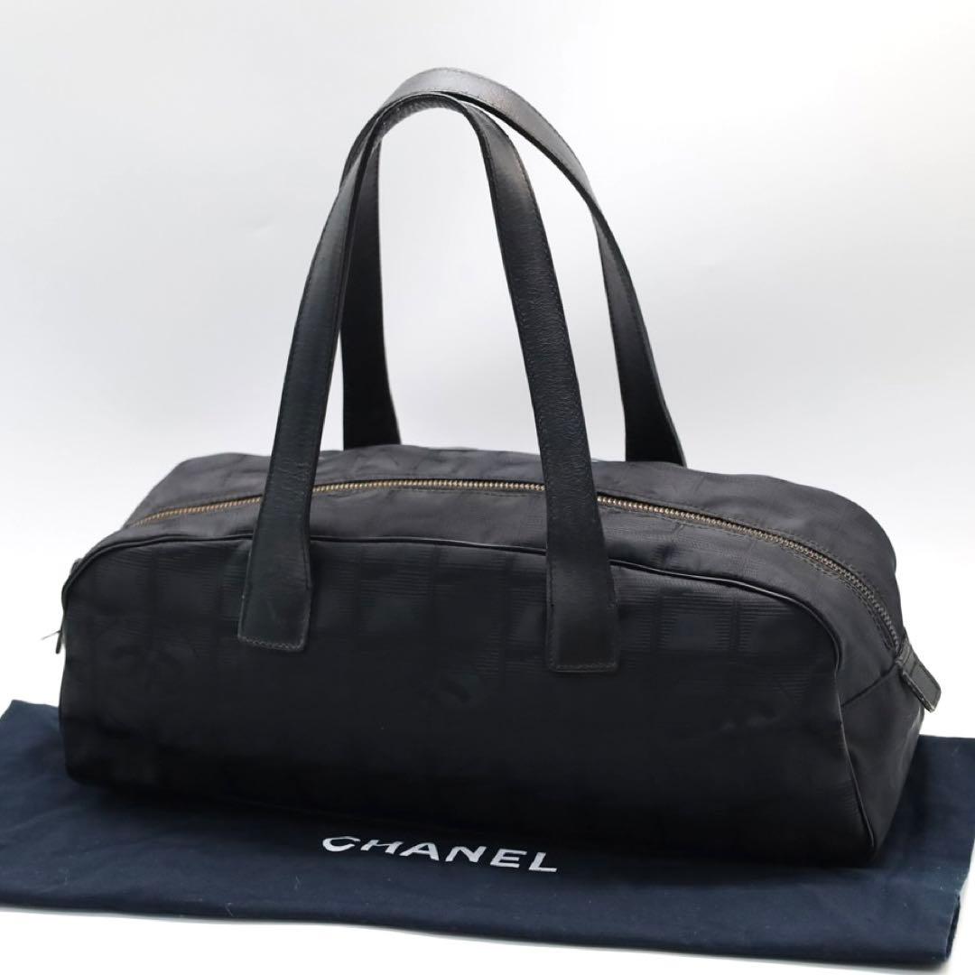 【美品】シール、カードあり　シャネル　ニュートラベルライン　黒　ハンドバッグ