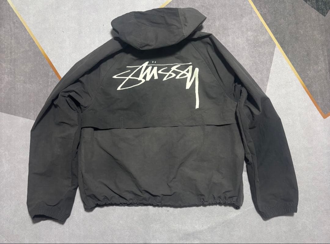 stussyシェルジャケット　mサイズ