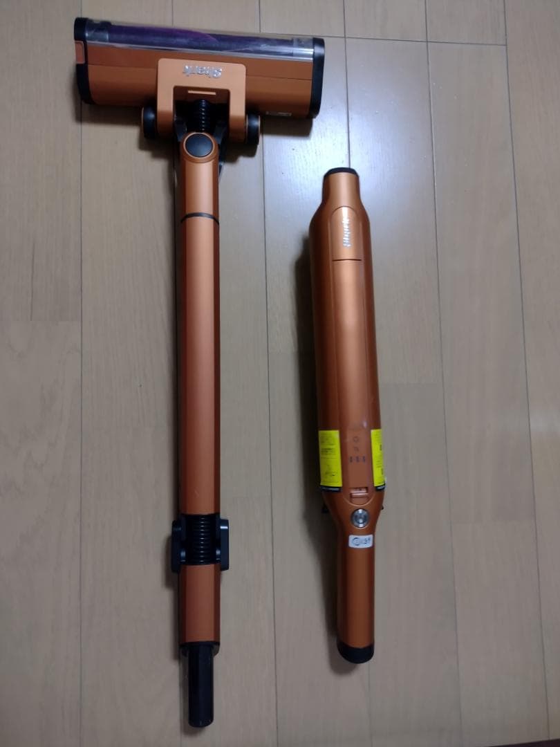 シャーク★コードレスクリーナー★CS651JOR★バッテリー新品と同等★