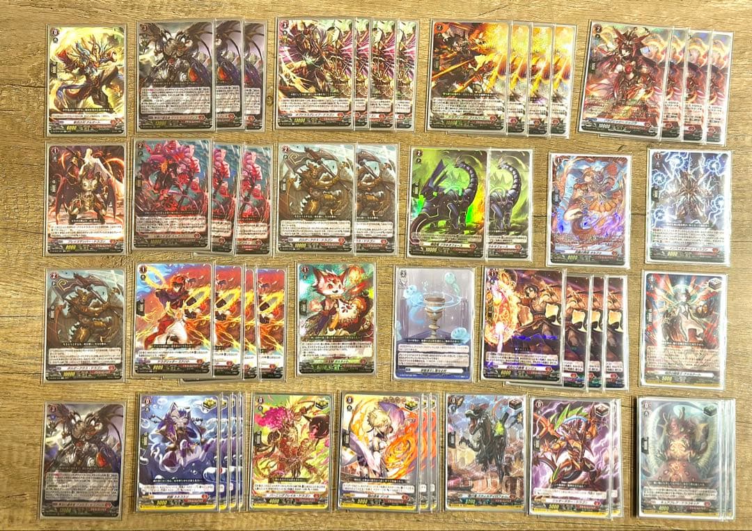 【毎日値下げ！早い者勝ち！！】ヴァンガード ヴァルガデッキ