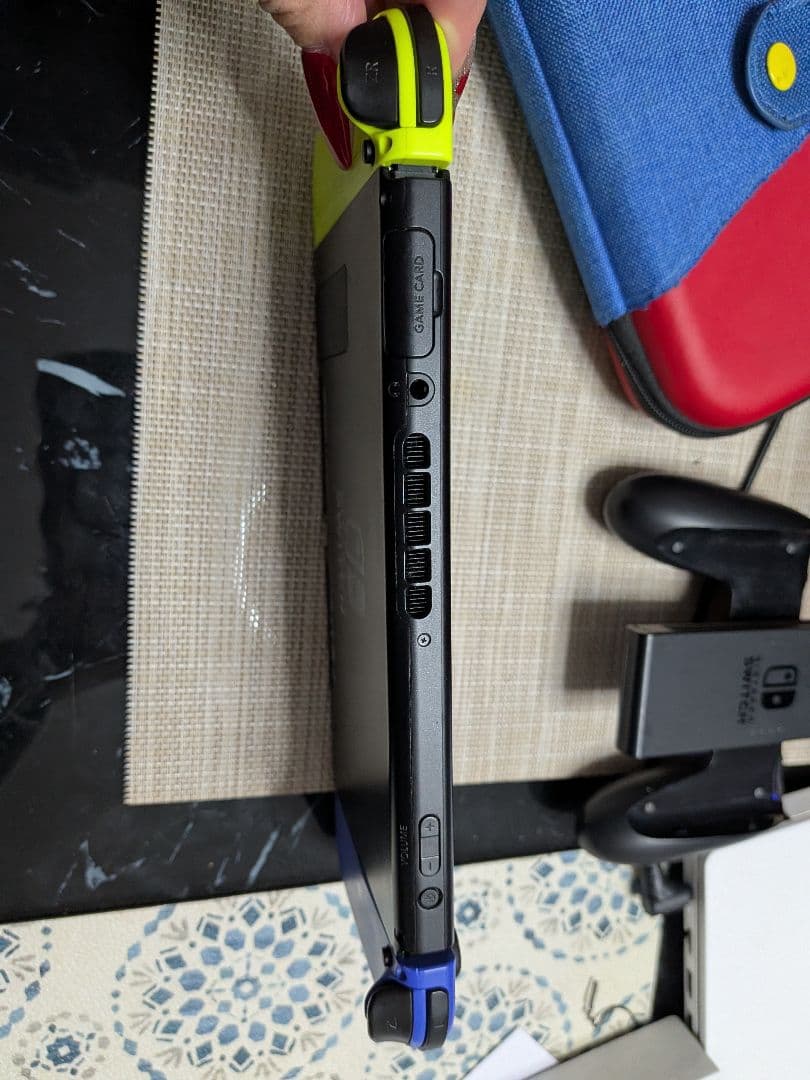 【当日発送可能】Nintendo Switch 本体 青/緑 付属品あり