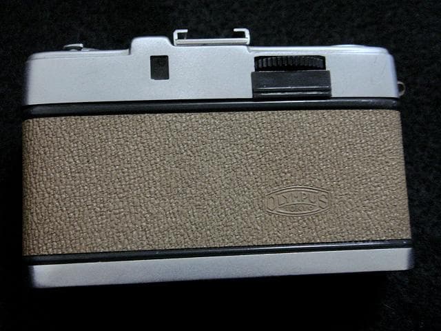 197005 オリンパス ペン 片耳 ジョンブリアン olympus pen