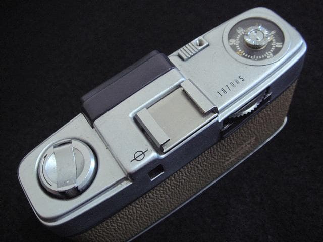 197005 オリンパス ペン 片耳 ジョンブリアン olympus pen