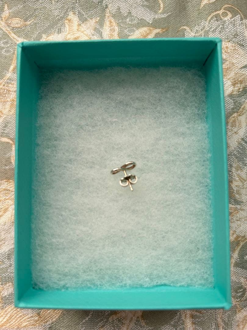 Tiffany & Co. インフィニティデザインピアス　片耳