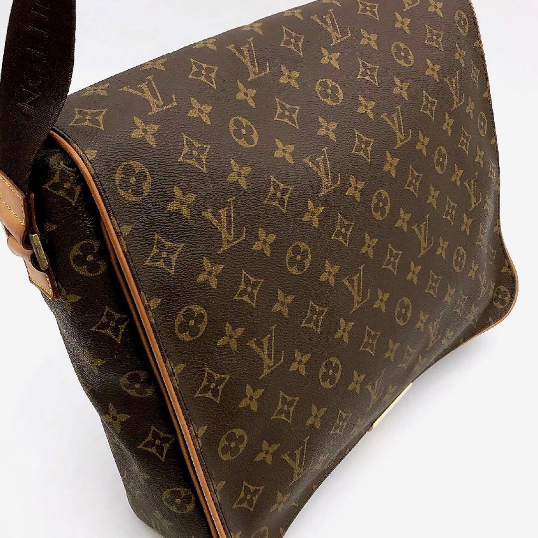 【LOUIS VUITTON】アベス　メッセンジャーバッグ　モノグラム　A4