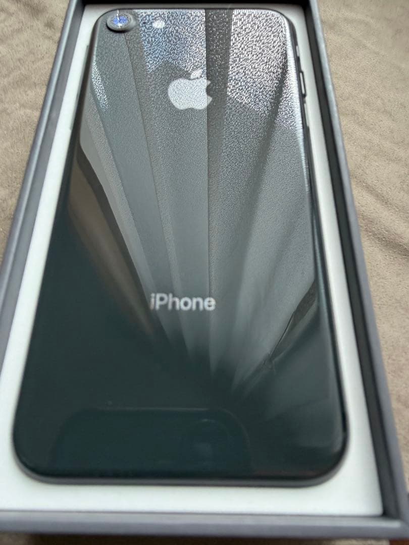 【極美品】iPhone 8 スペースグレイ 64GB バッテリー91%付属有り