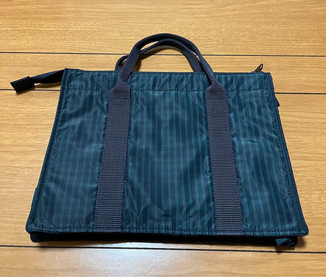 未使用　ファミリア　ブラックウォッチ　トートバッグ　レッスンバッグ