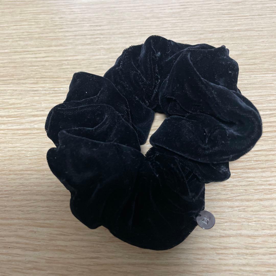 フォクシーデイジーリン　ベルベット　ヘアシュシュ2個セット