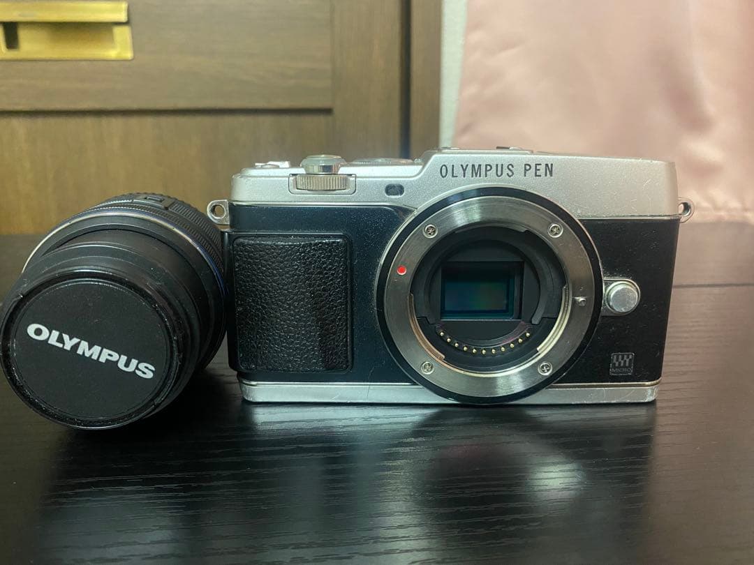 OLYMPUS PEN E-P5 レンズ付きメルカリ最安値
