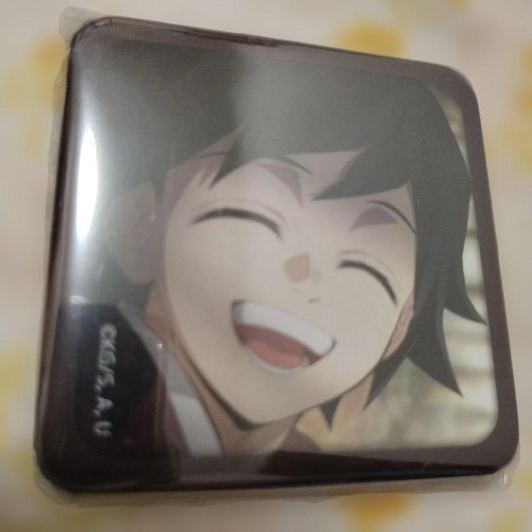 鬼滅の刃　冨岡義勇　スクエア缶バッジ