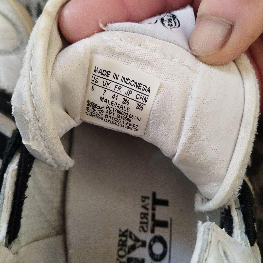 adidas ジェレミースコットホワイト 翼スニーカー