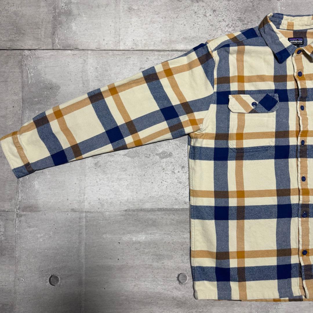 patagonia 15年製 フィヨルドフランネルシャツ クリーム ネルシャツ