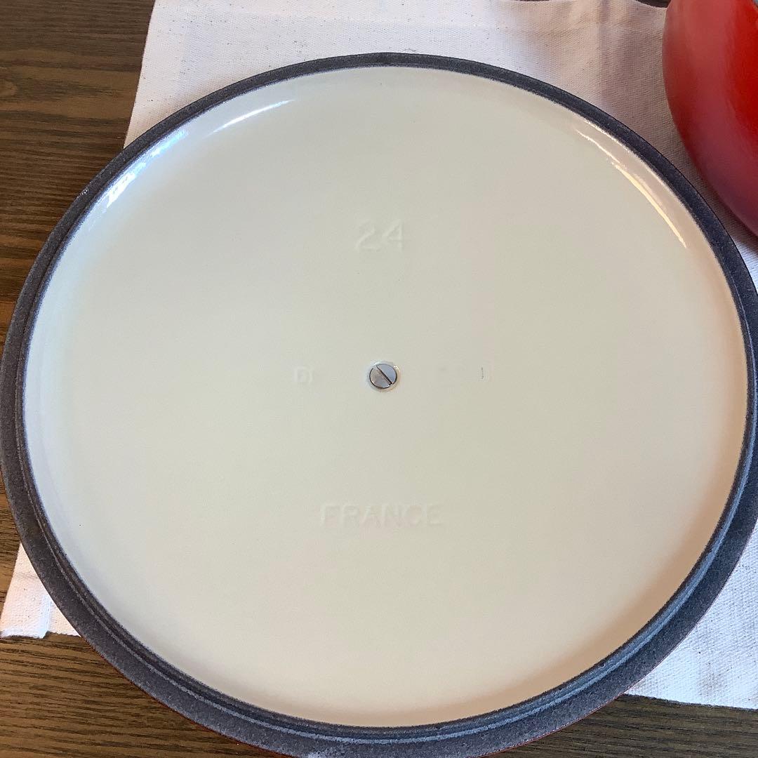 【美品】ルクルーゼ　ココットロンド　24cm