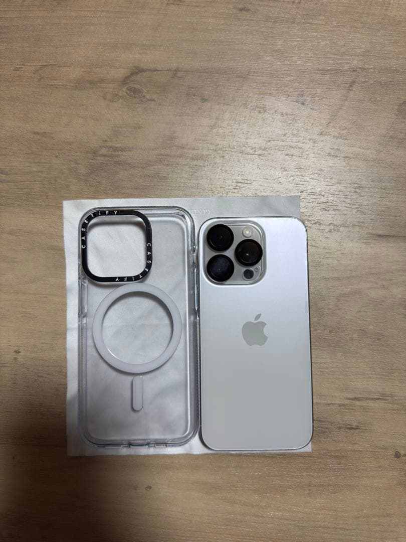 【美品】iPhone15pro 512GB SIMフリー ホワイトチタニウム