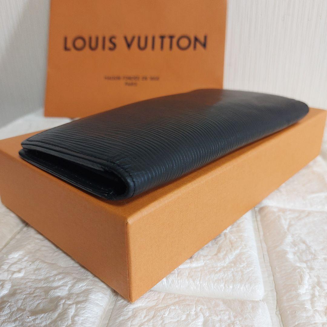 Louis Vuitton ルイヴィトン エピ 二つ折りロングウォレット