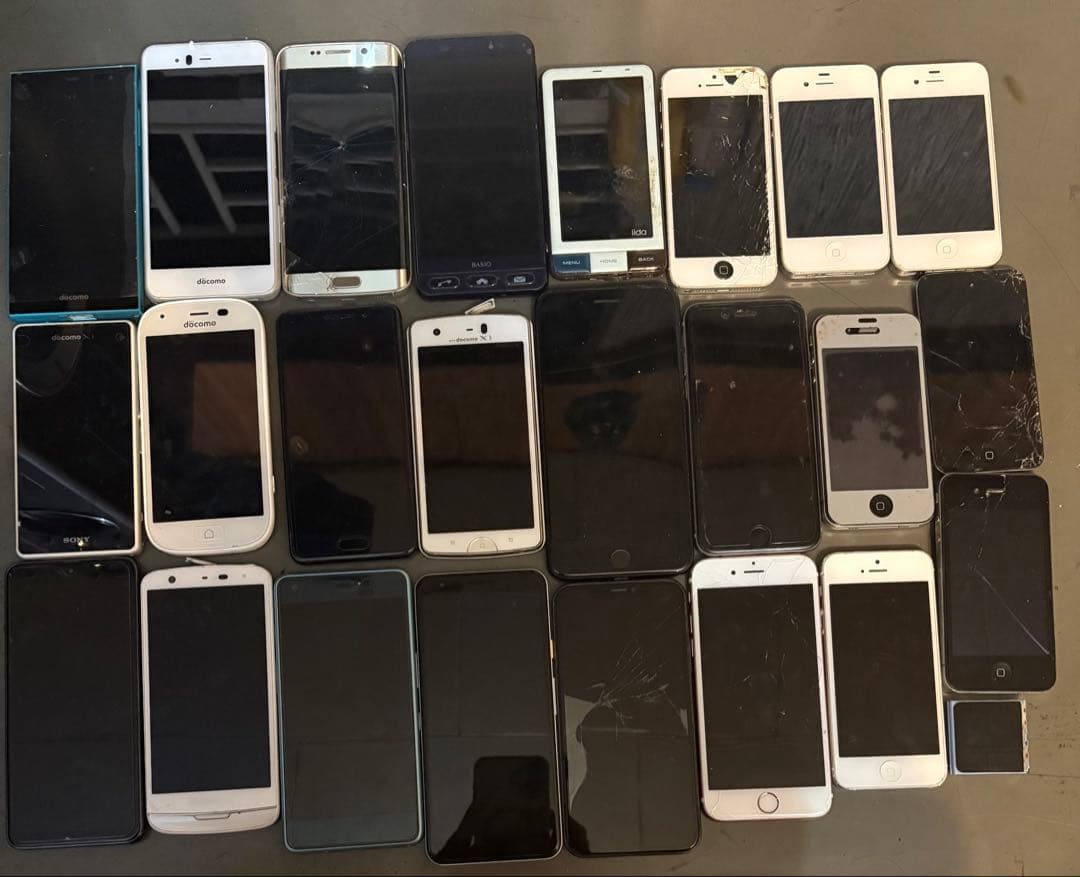 スマートフォン　24個まとめ売り+iPod1個