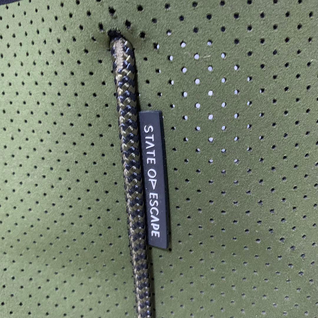 ステイトオブエスケープ　フライングソロ　マザーズバック　パンチング　カーキ　黒