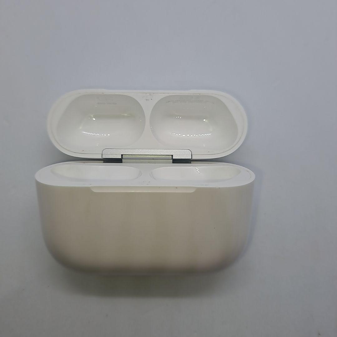 【美品】Apple AirPods Pro 第3世代 充電ケース