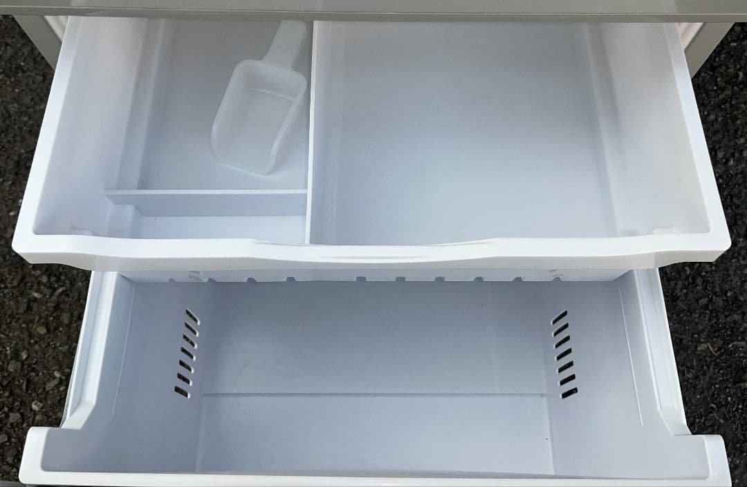 日立大型3ドア冷凍冷蔵庫 315L 真空チルド　自動製氷機能付き