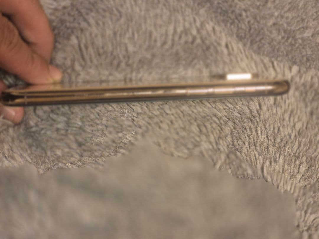 Apple iPhone Xs ゴールド 本体