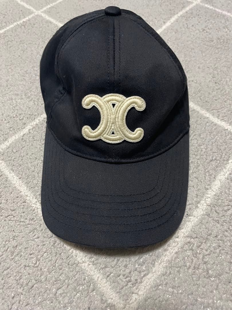 CELINE 黒 ベースボールキャップM