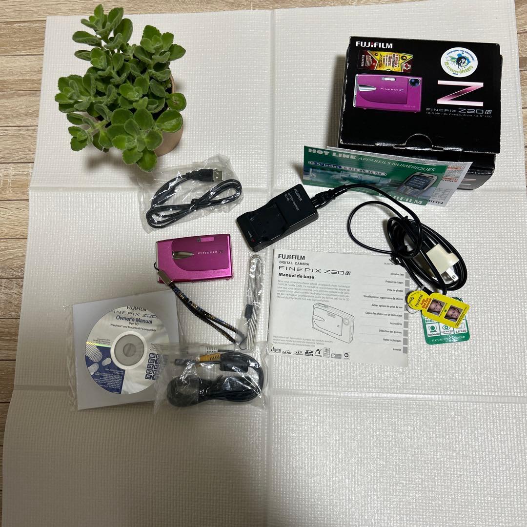 FUJIFILM 　FINPIX Z20 シャンパンピンク