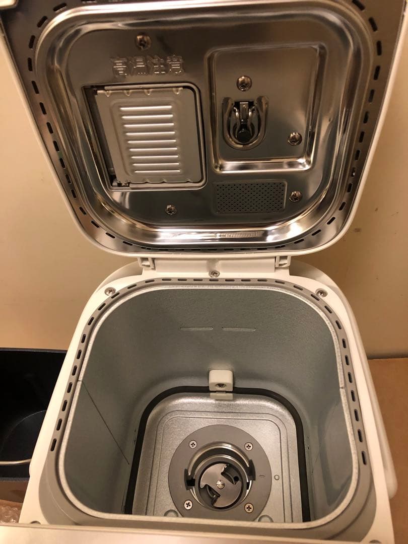 未使用　パナソニック　ホームベーカリー　SD-MT3