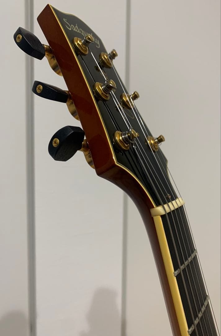 Sadowsky Jim Hall Model 初期型