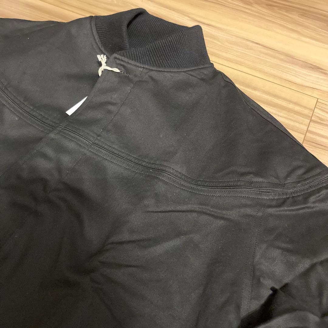 ひ*ろ様 カップショルダージャケット　ダービージャケット　L ブラック　ゴールド