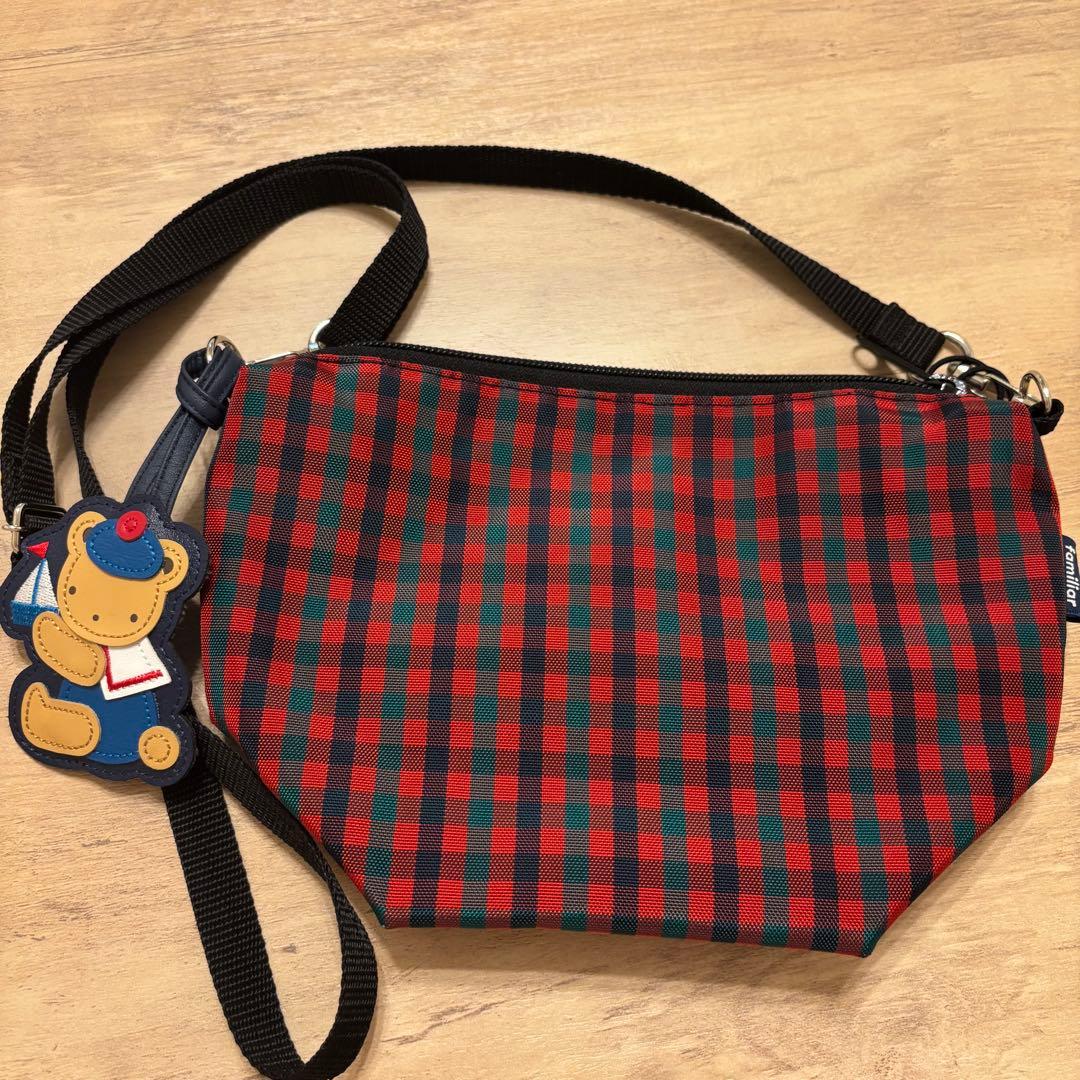 ファミリア舟形ポシェット