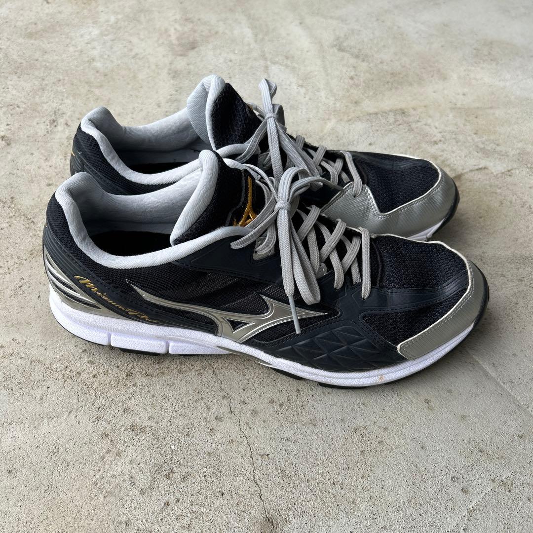 ゆいと　ミズノプロ トレーニングシューズ　30cm