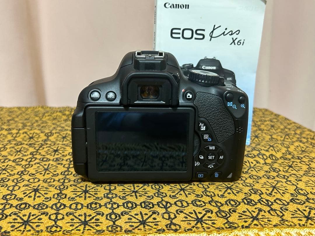 デジタルカメラ CANON EOS Kiss6i