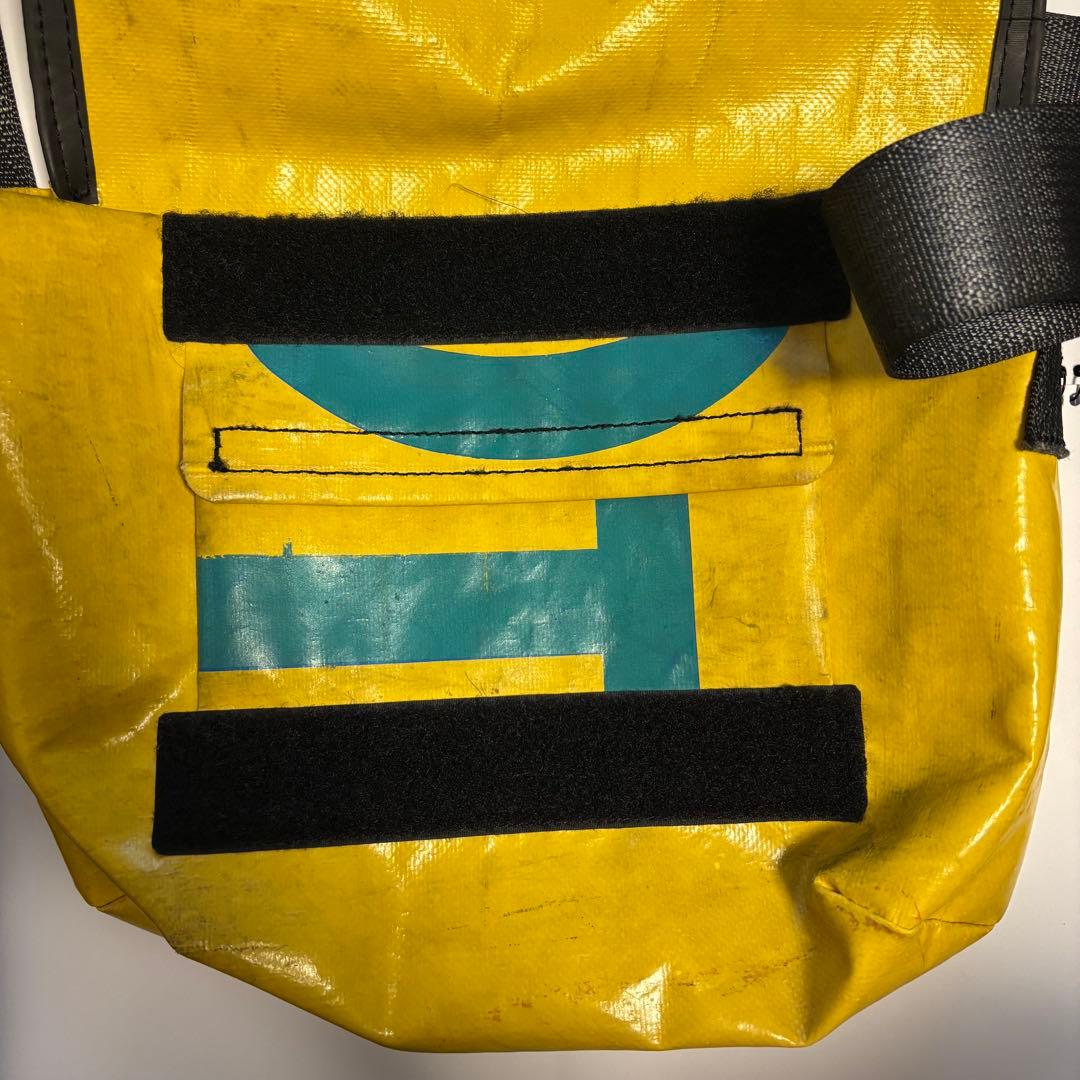 FREITAG フライターグ F11 LASSIE メッセンジャーバッグ 黄×青