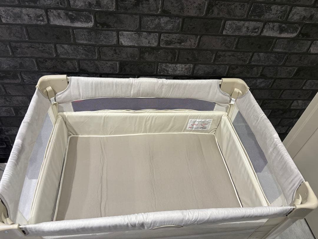 新品同様♡　Aprica ココネル エアープラス AB ホワイトグレー　収納袋付