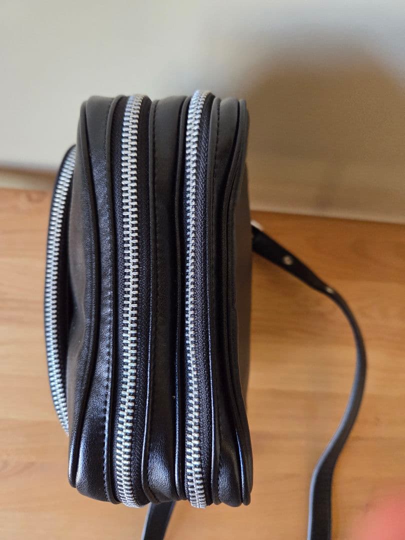 美品　COMME des GARÇONS 黒 ショルダーバッグ　ギャルソン