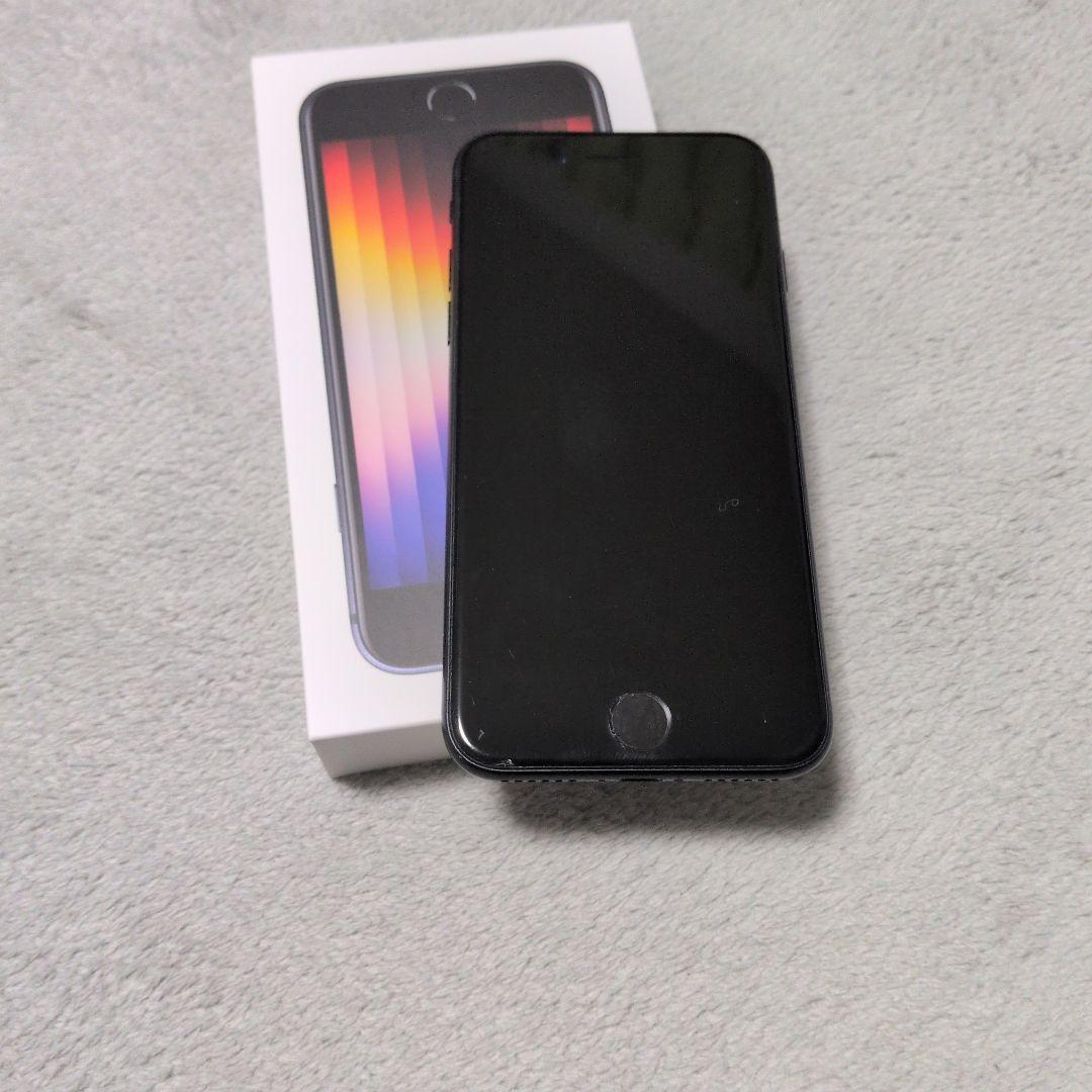 iPhone se3 第三世代　ソフトバンク64GB やや傷有り