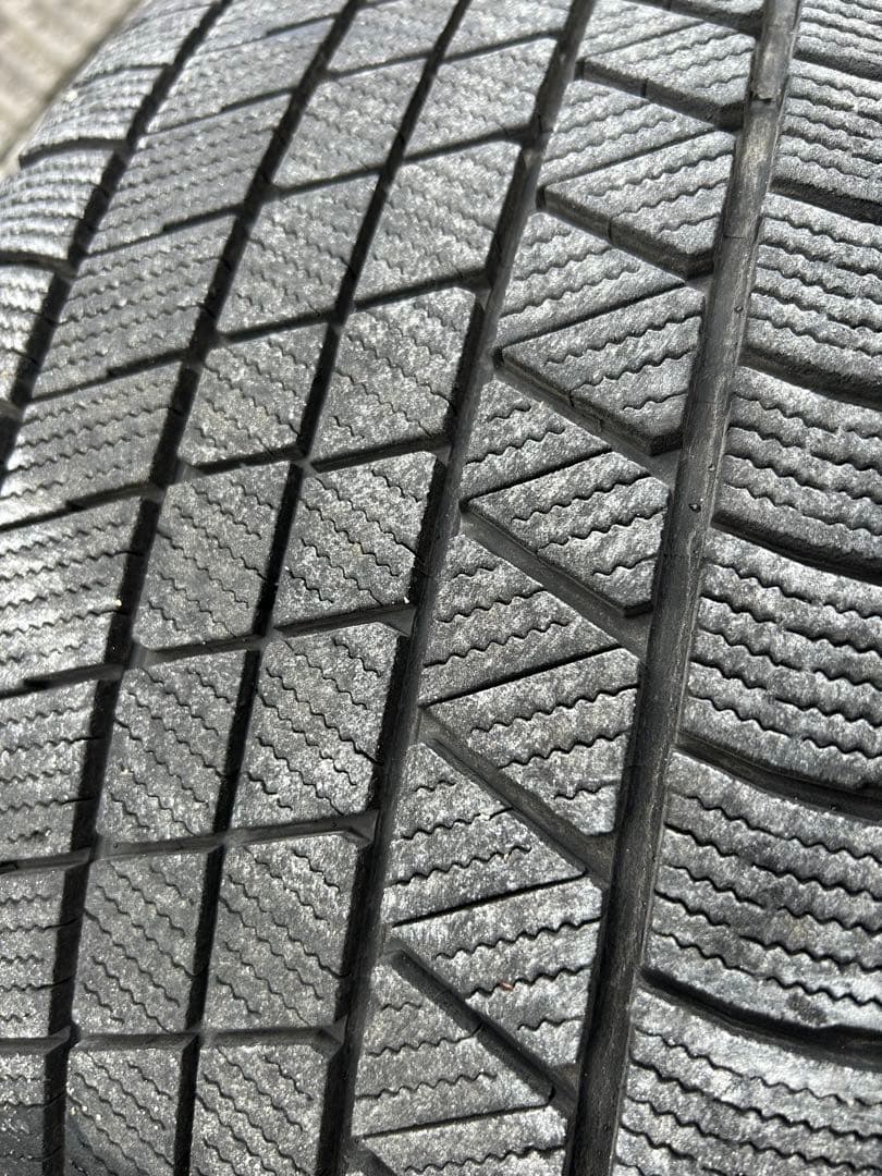 ② 30系アルファード ヴェルファイア スタッドレス ブリジストン ブリザック